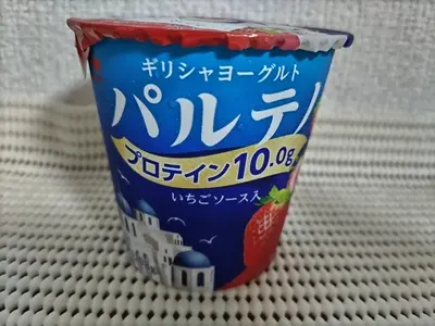 パルテノ「いちごソース入り」のパッケージ正面