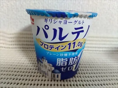 パルテノ「プレーン脂肪ゼロ」のパッケージ正面